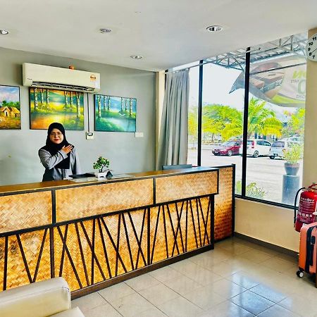 Motel Baron Water Front Kuah Exterior foto