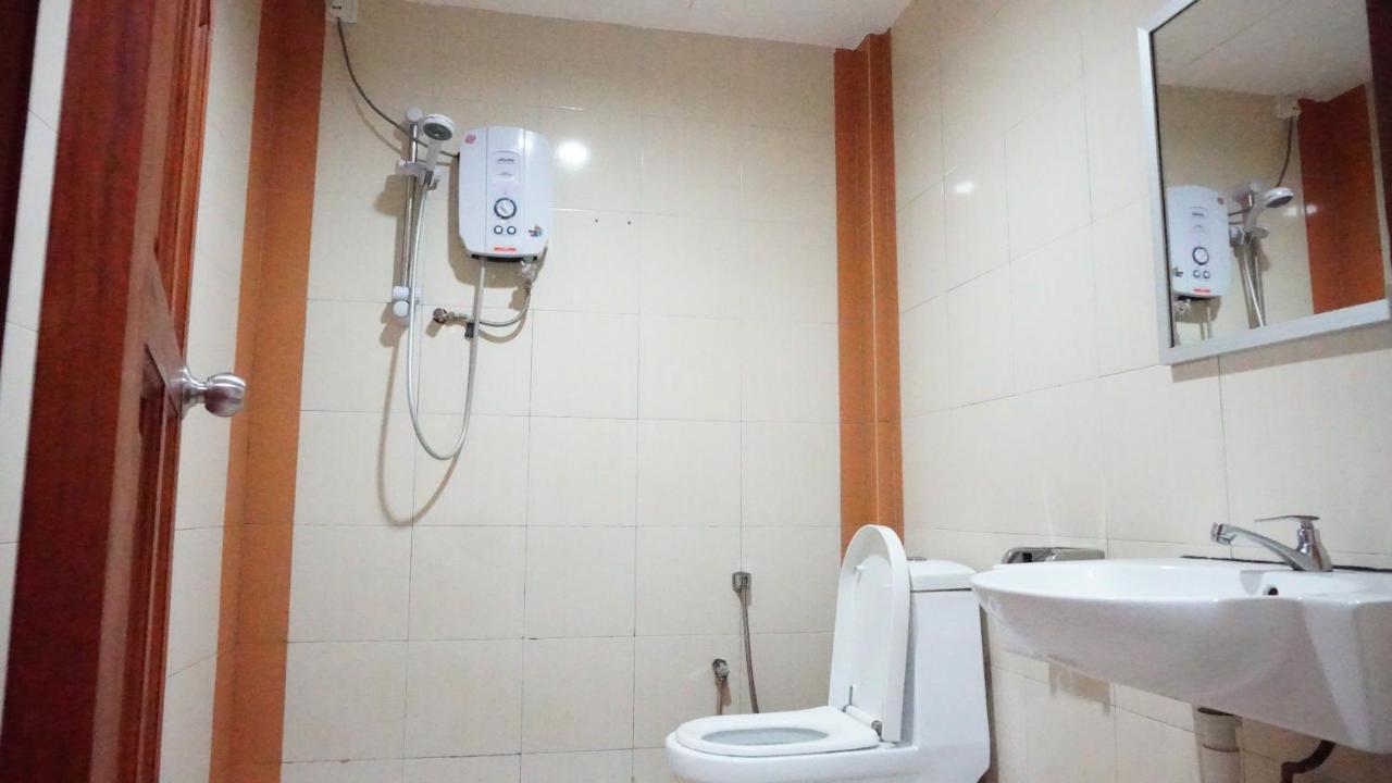 Motel Baron Water Front Kuah Exterior foto
