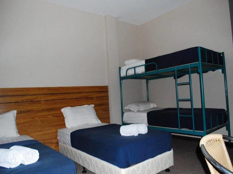 Motel Baron Water Front Kuah Exterior foto